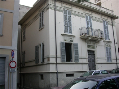 Casa in viale Indipendenza