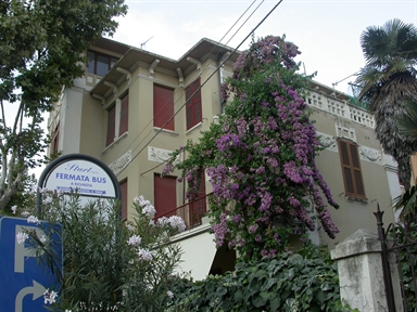 Villino in via Fratelli Rosselli