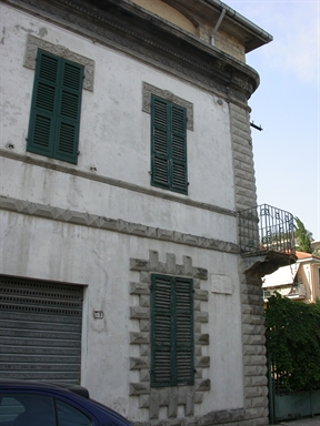Casa in via Montegrappa