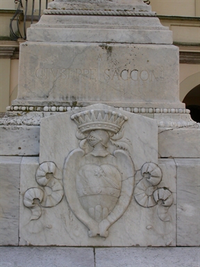Monumento a Giuseppe Sacconi