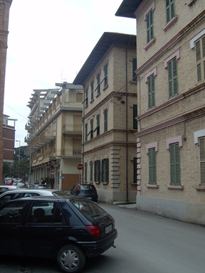 Palazzo di appartamenti in via S. Marone