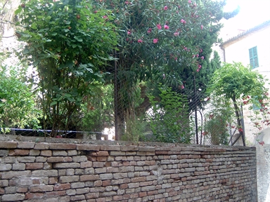 Muro di recinzione