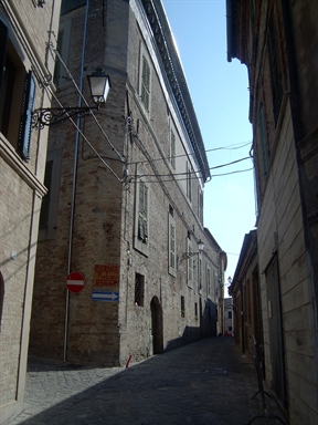 Palazzo Tomassini Barbarossa