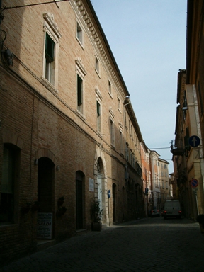 Palazzo Cruciani
