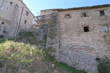 Mura del Castello di Vestignano