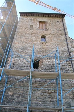 Torrione del Castello di Vestignano