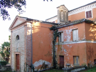 Chiesa di Villa Cecchi