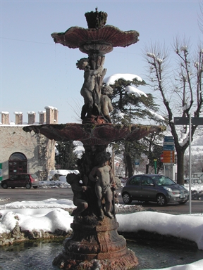 Fontana dei Putti