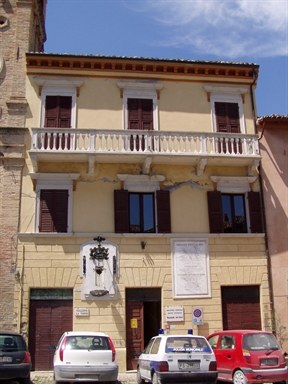 Biblioteca comunale `Guidobaldo dal Monte`