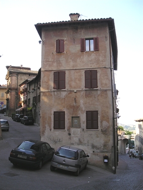 Casa a schiera aggregata