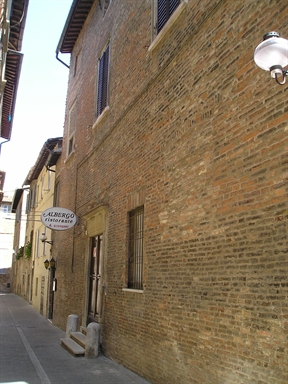 Fabbrica delle spille