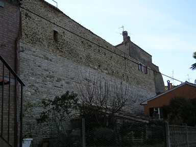 Mura castellane di Cavallino