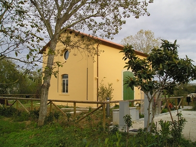 Magazzino ferroviario della stazione di Schieti