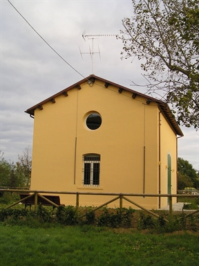 Magazzino ferroviario della stazione di Schieti