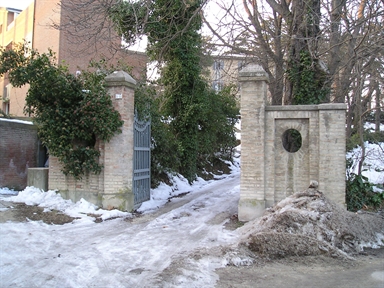 Ingresso monumentale Villa Moscati
