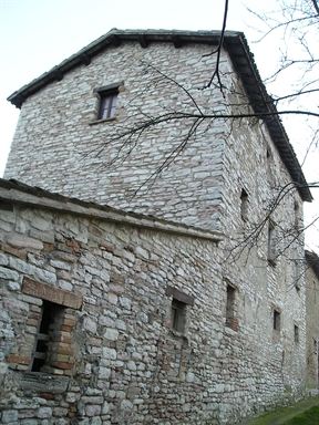 Casa colonica con scala esterna