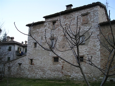 Casa colonica con scala esterna