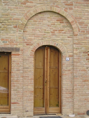 Casa colonica ad archivolto Cai Lonzi