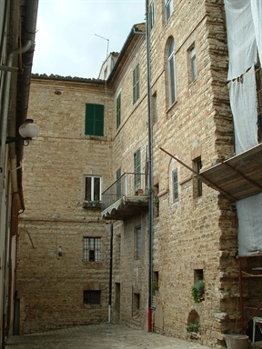 Palazzo Leoni