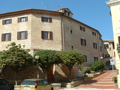 Castello di Falconara Alta