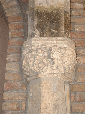 Portico medioevale