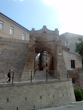 Porta S. Donato