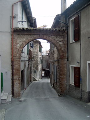 Arco di via Agnese Alberici