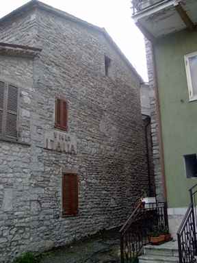 Casa torre di Bussi