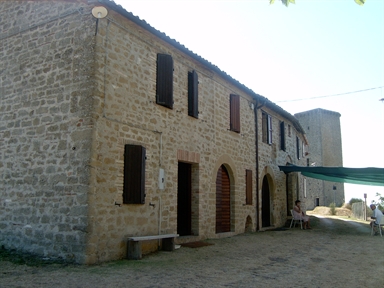 Case a schiera del Castello di Aliforni