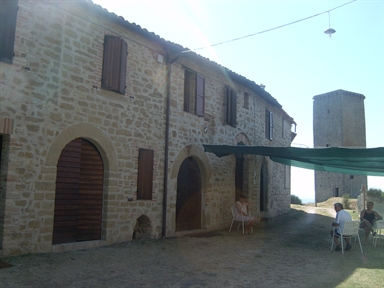 Case a schiera del Castello di Aliforni