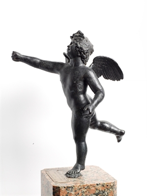 Statua bronzea raff. Amorino arciere