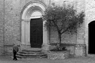 Portale della Chiesa di S. Francesco ex conventuale