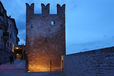 Veduta serale della Torre dello Scorticatore