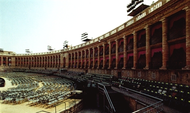 Sferisterio di Macerata: una struttura teatrale unica nel suo genere architettonico