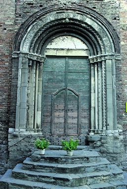 Portale della Chiesa di San Francesco