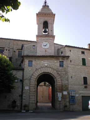 Porta Venezia vista dal Piazzale dei Martiri