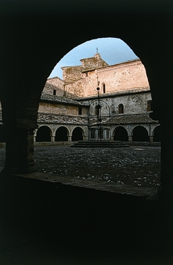 Abbazia di S. Maria di Chiaravalle di Fiastra