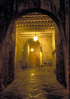 Porta di accesso al borgo di Fiorenzuola di Focara