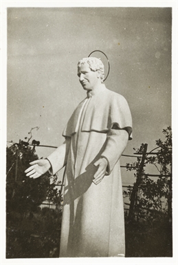 Statua di Don Giovanni Bosco