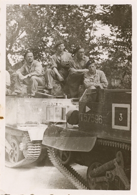 Soldati Americani su di un carro armato