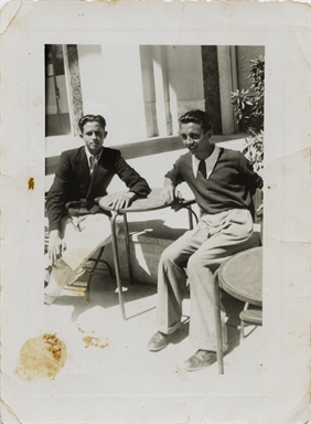Giuseppe Del Zozzo ritratto insieme ad un amico a Tripoli