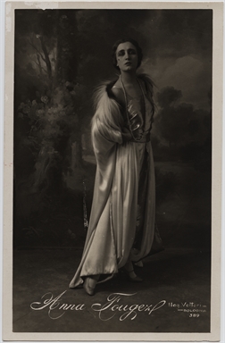 Ritratto di Anna Fougez