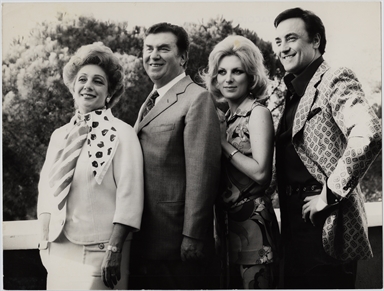 Foto di gruppo della Compagnia di prosa Gino Cervi Andreina Pagnani Paolo Carlini Graziella Granata