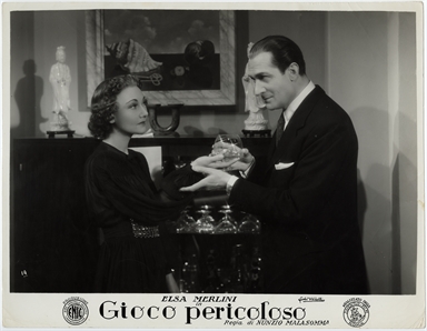 Nerio Bernardi ed Elsa Merlini ritratti nel film 