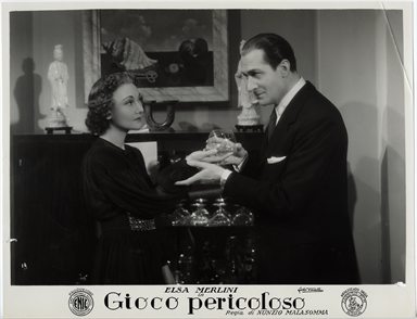 Nerio Bernardi ed Elsa Merlini ritratti nel film 